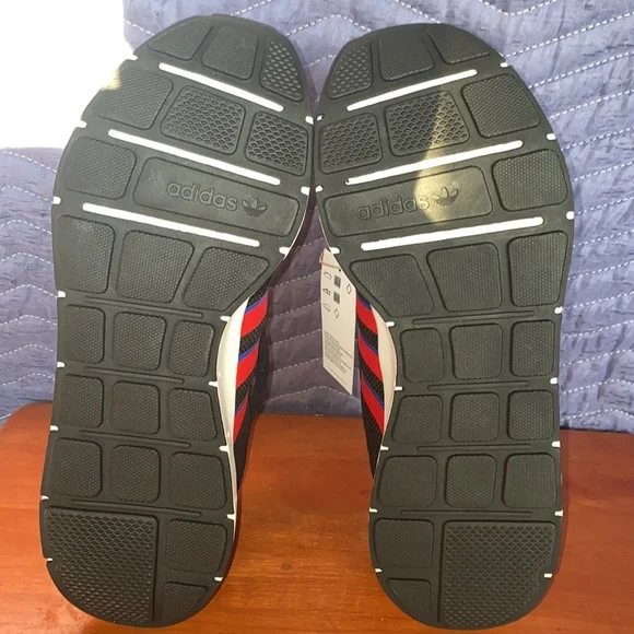 Adidas Swift Run - Picture 5 of 5